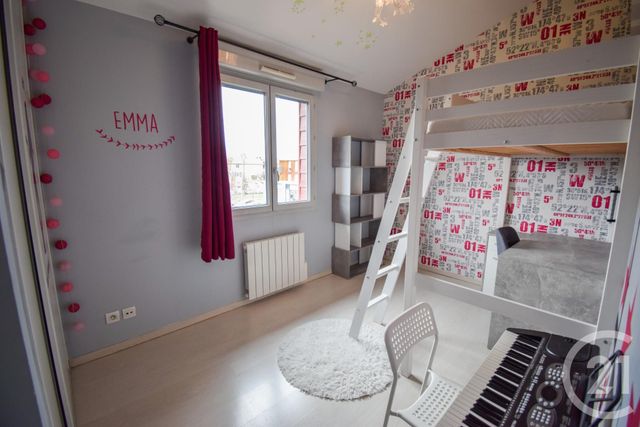 Afficher la photo en grand Appartement F3 à vendre - 3 pièces - 75.79 m2 - LES CHERES - 69 - RHONE-ALPES - Century 21 Coquillat Immobilier