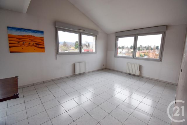 Afficher la photo en grand Appartement F3 à vendre - 3 pièces - 75.79 m2 - LES CHERES - 69 - RHONE-ALPES - Century 21 Coquillat Immobilier