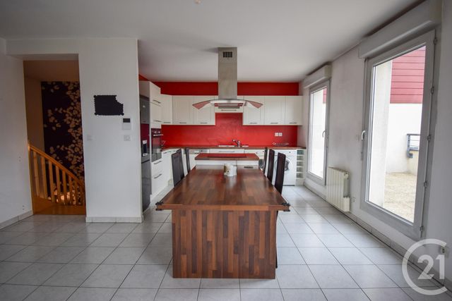 Afficher la photo en grand Appartement F3 à vendre - 3 pièces - 75.79 m2 - LES CHERES - 69 - RHONE-ALPES - Century 21 Coquillat Immobilier