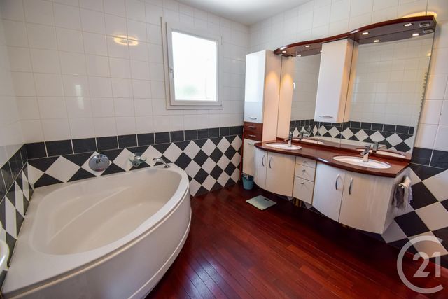 maison à vendre - 9 pièces - 180.34 m2 - MISERIEUX - 01 - RHONE-ALPES - Century 21 Coquillat Immobilier